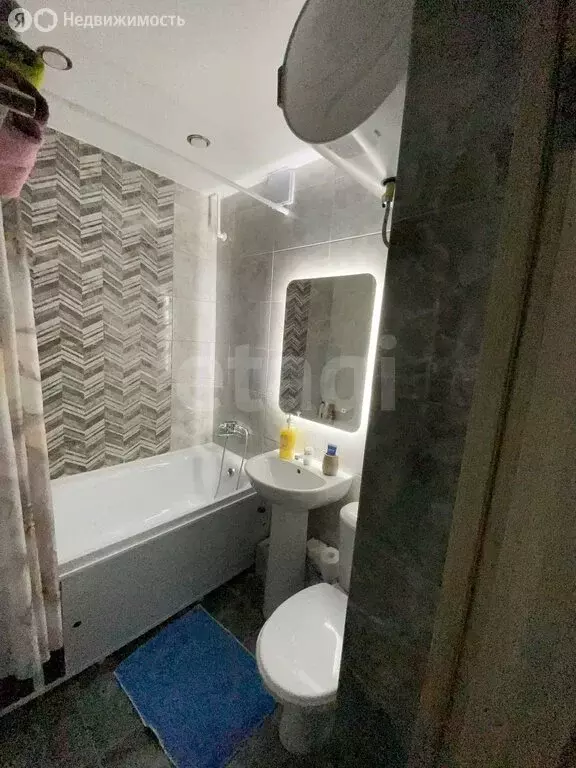 3-комнатная квартира: Оренбург, улица Степана Разина, 194 (42.9 м) - Фото 1