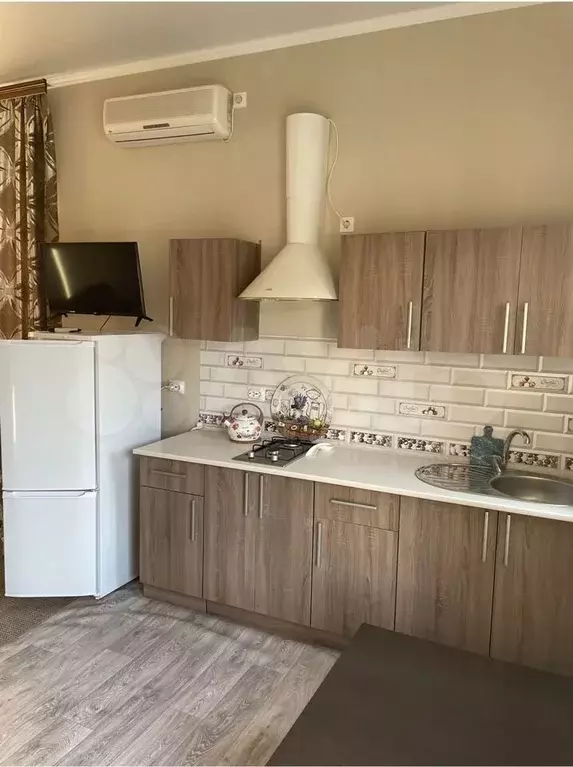 Комната 35 м, 1/2 эт. - Фото 0