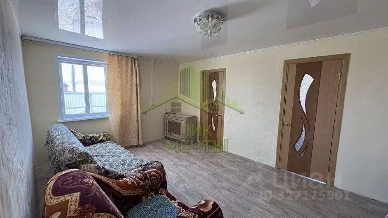 Дом в Бурятия, Иволгинский район, Гурульбинское с/пос, с. Гурульба ул. ... - Фото 1