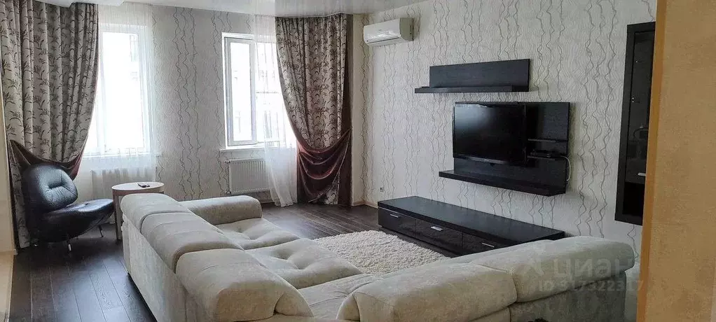 2-к кв. Краснодарский край, Геленджик Туристическая ул., 6к9 (75.0 м) - Фото 0