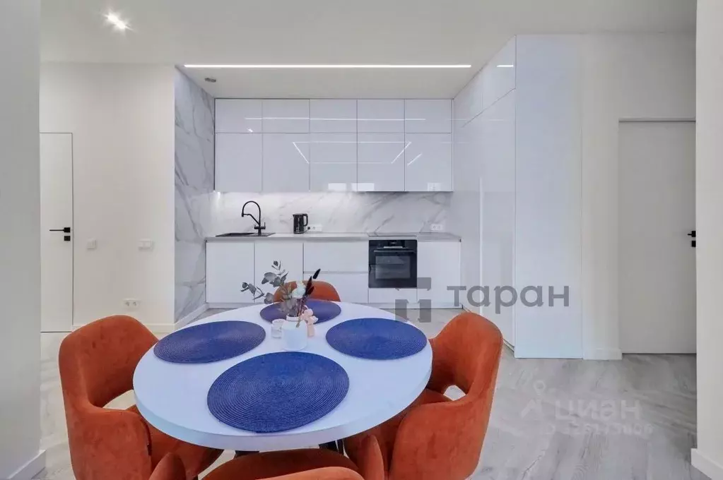 3-к кв. Челябинская область, Челябинск ул. Академика Макеева, 24 (91.0 ... - Фото 2