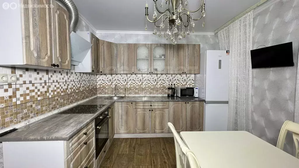 2-комнатная квартира: Оренбург, Народная улица, 36 (65 м) - Фото 2