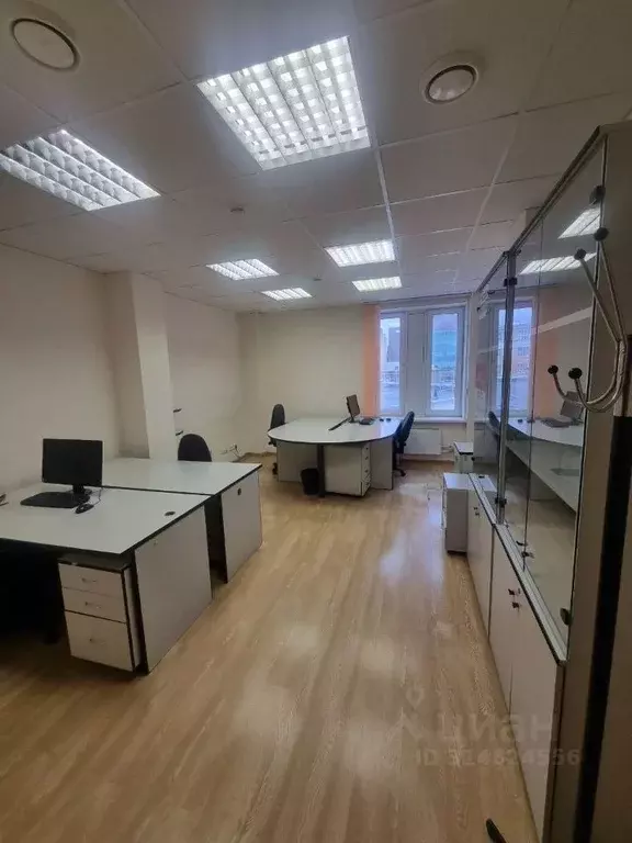 Офис в Свердловская область, Екатеринбург ул. Пушкина, 5 (21 м) - Фото 1