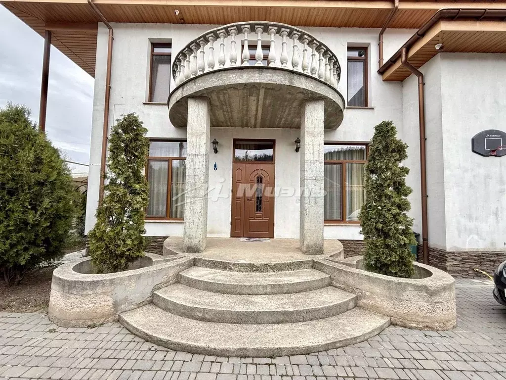 Дом в Крым, Симферопольский район, Добровское с/пос, с. Андрусово ул. ... - Фото 1