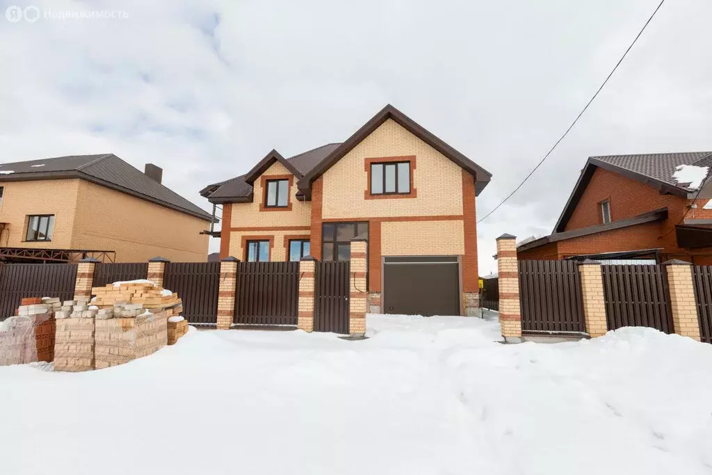 Дом в село Ивановка, Офицерская улица, 15 (392.6 м) - Фото 1