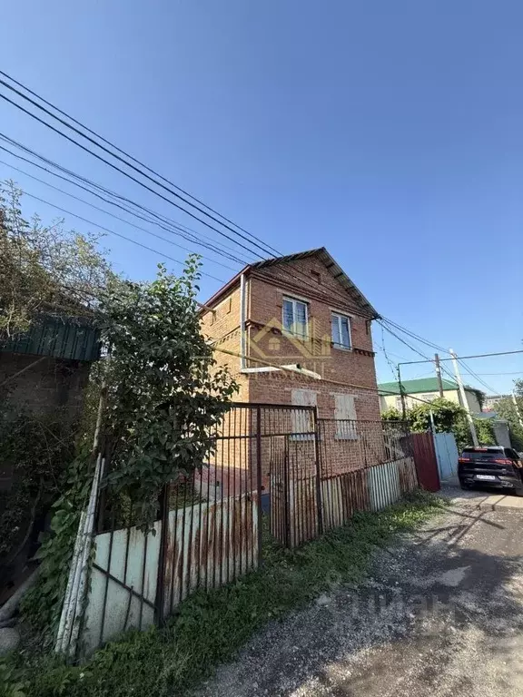 Дом в Северная Осетия, Владикавказ пл. Свободы (100 м) - Фото 1