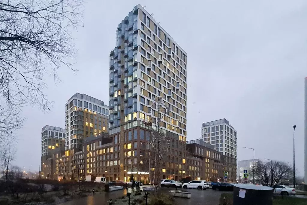 4-к кв. Москва ул. Мустая Карима, 12 (130.0 м) - Фото 1