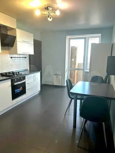 2-к. квартира, 76 м, 9/10 эт. - Фото 1