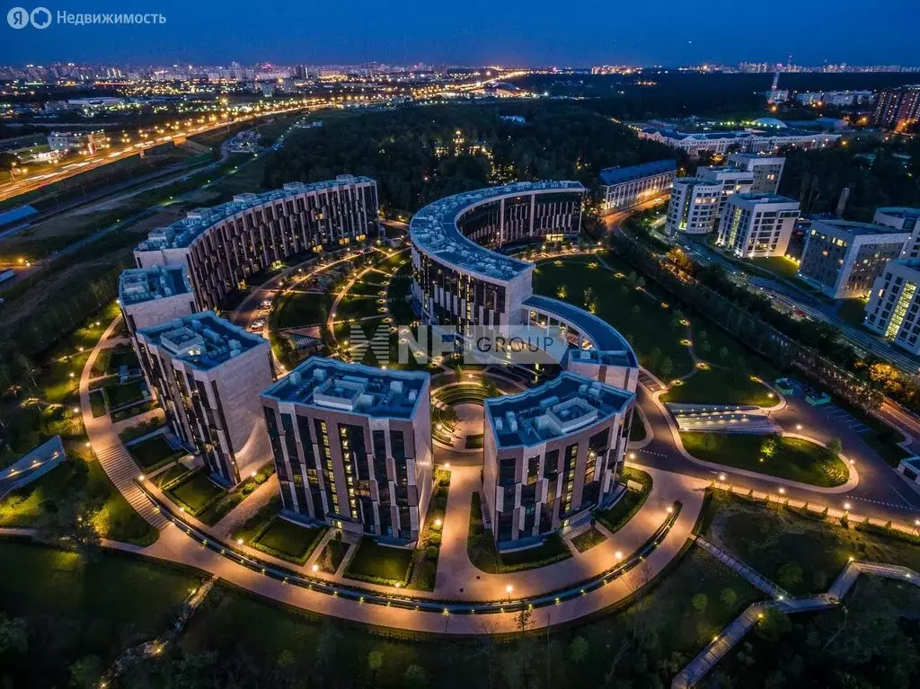Квартира-студия: Заречье, Весенняя улица, 2к6 (260.4 м) - Фото 1