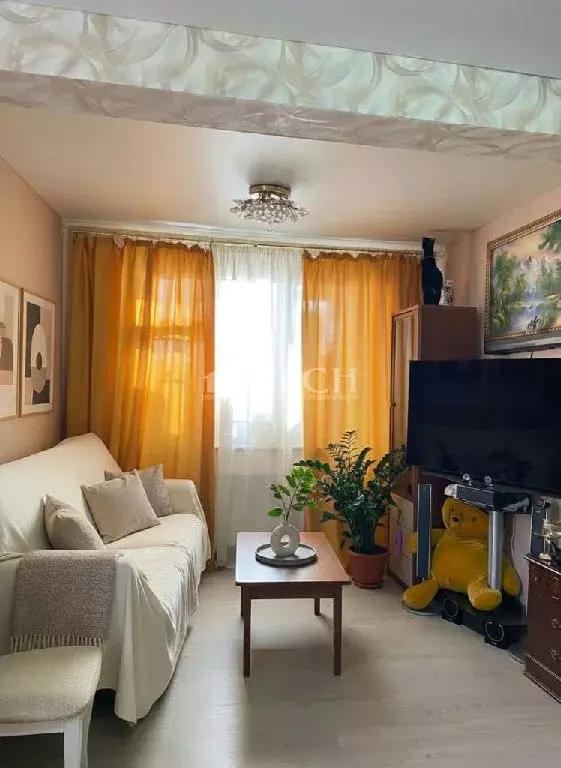 Продается 3-комнатная квартира - Фото 1