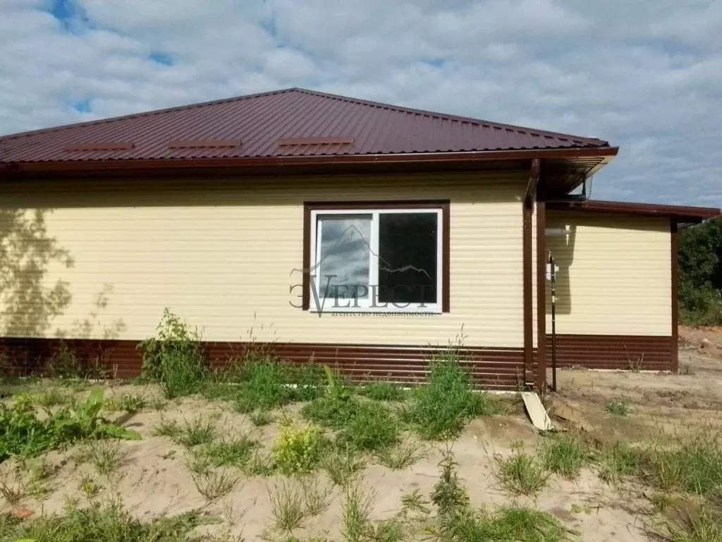 Коттедж в Белгородская область, Старооскольский городской округ, с. ... - Фото 1