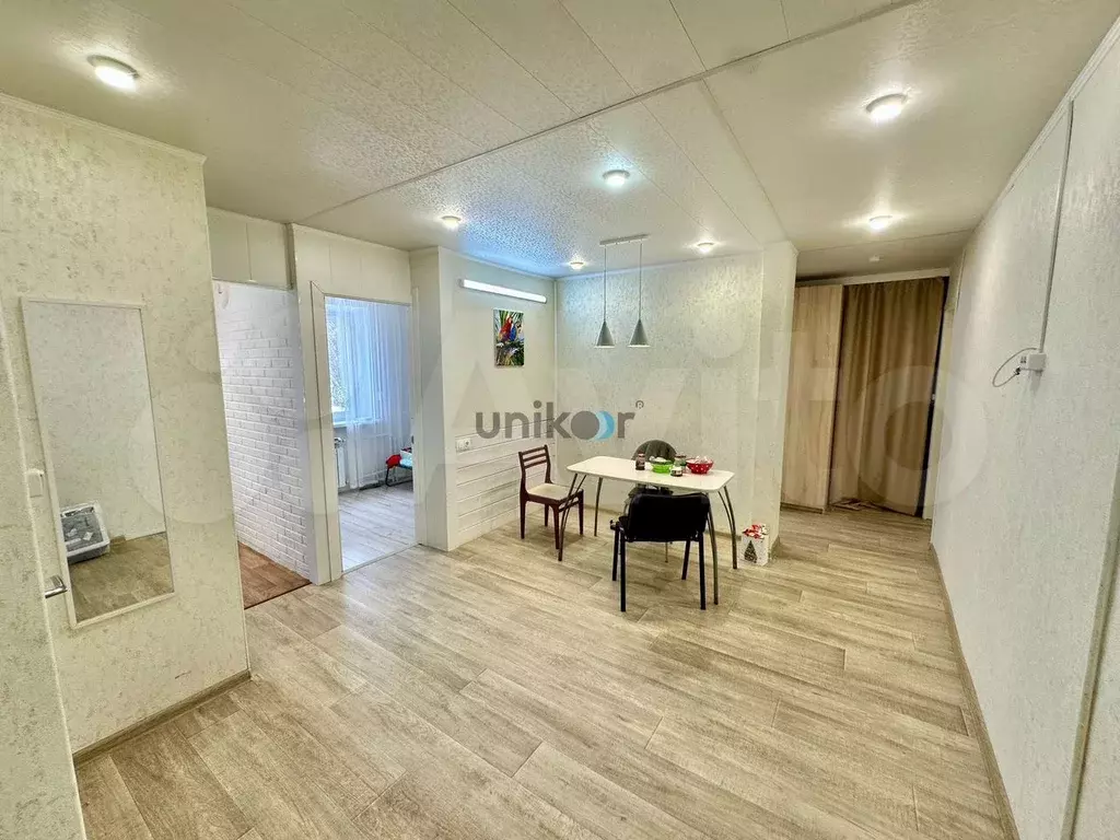 3-к. квартира, 60 м, 2/2 эт. - Фото 1