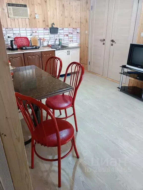 Комната Чеченская республика, Грозный Назрановская ул., 2 - Фото 1