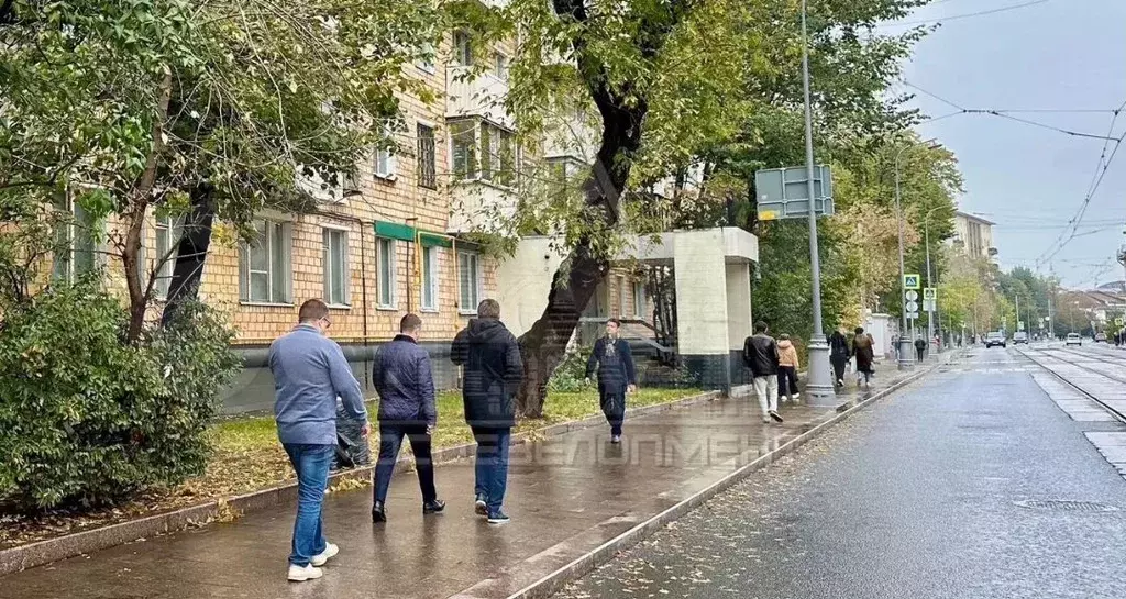 Помещение 400м2 на трафике к метро - Фото 1