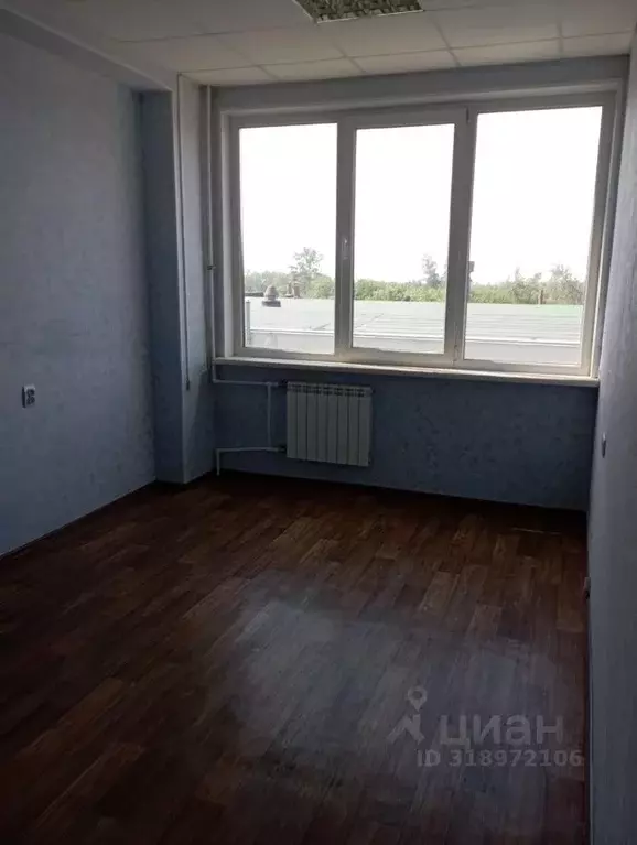 Помещение свободного назначения в Омская область, Омск просп. ... - Фото 0