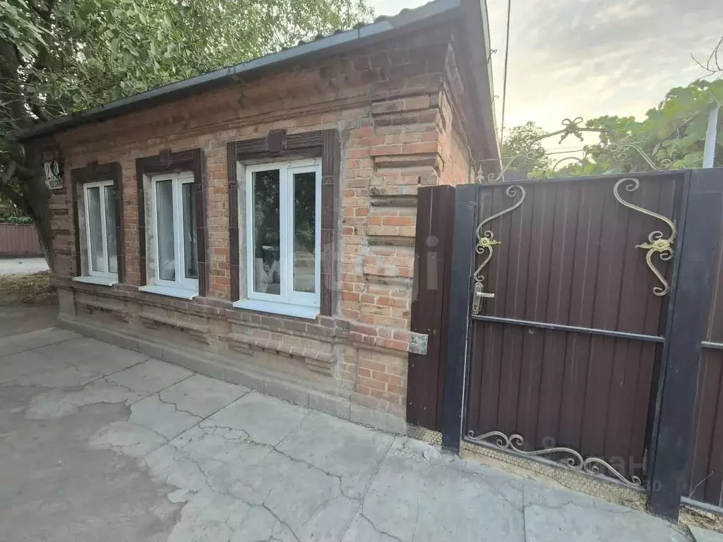 Дом в Краснодарский край, Ейск Партизанская ул. (72 м) - Фото 1