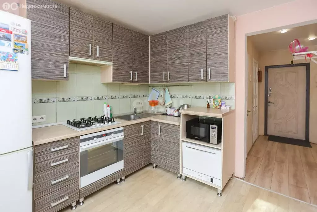 2-комнатная квартира: Хабаровск, Служебная улица, 4 (50.6 м) - Фото 1