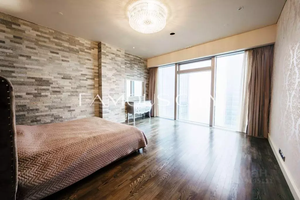 Квартира, 3 комнаты, 220 м - Фото 1