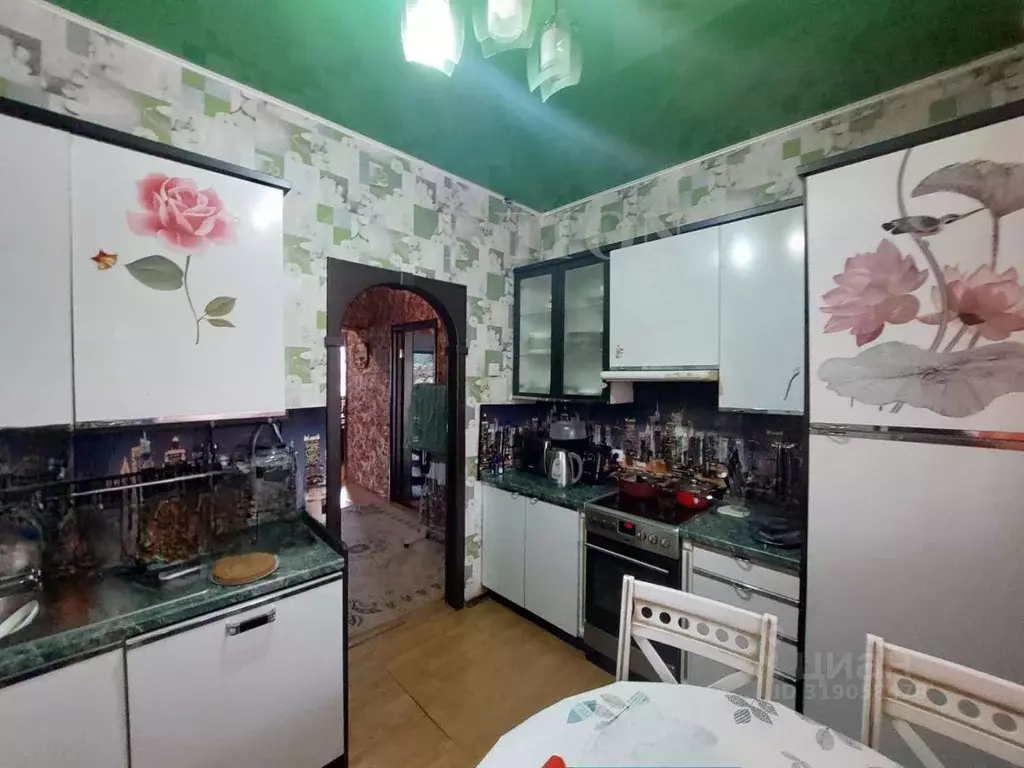 3-к кв. Алтай, Горно-Алтайск ул. Григория Чорос-Гуркина, 35 (78.0 м) - Фото 2