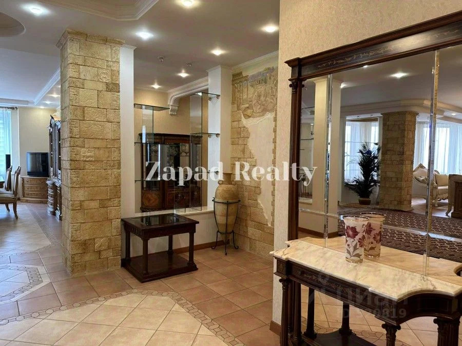 4-к кв. Москва ул. Крылатские Холмы, 47 (199.8 м) - Фото 2