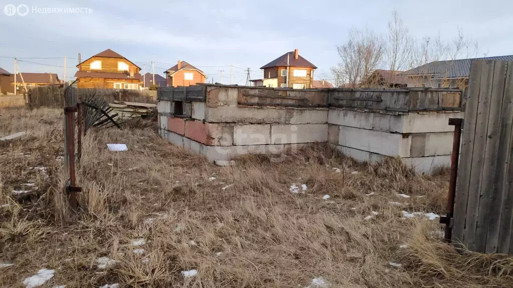 Участок в Абакан, улица Марины Цветаевой (9.4 м) - Фото 0