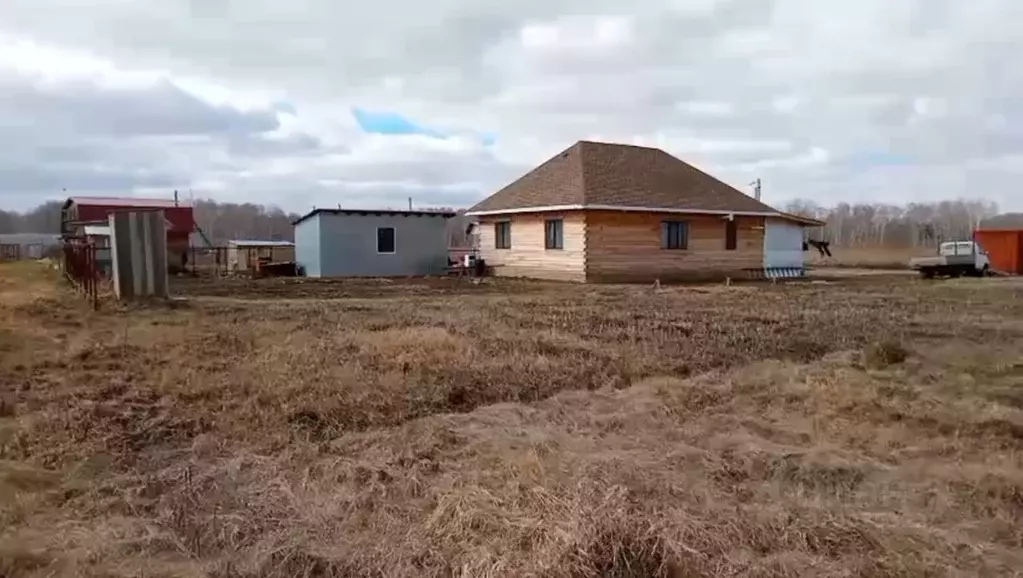Участок в Омская область, Омский район муниципальный округ, д. ... - Фото 2
