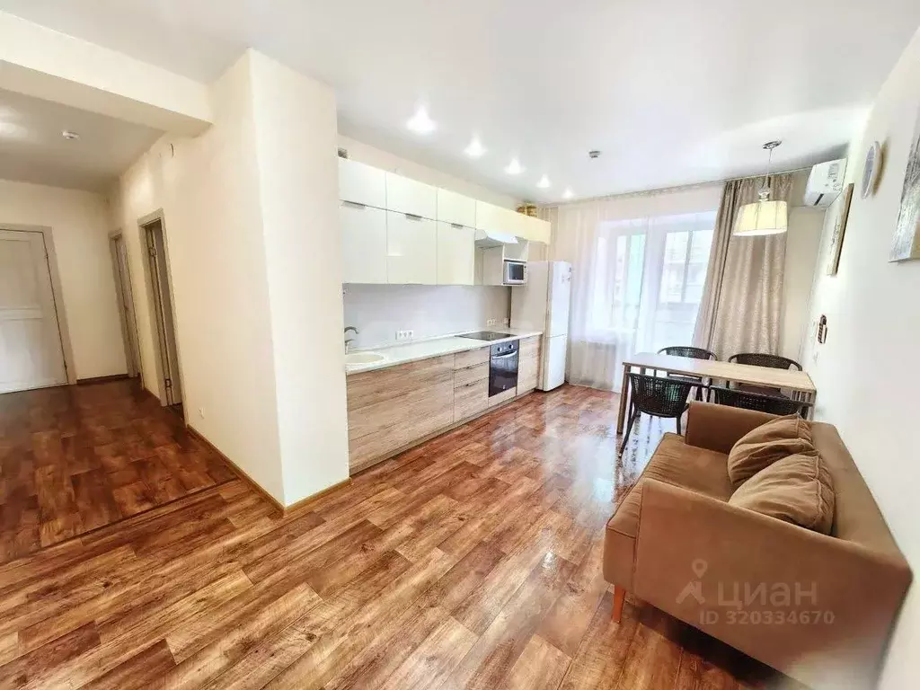 3-к кв. Красноярский край, Красноярск Парусная ул., 8 (82.1 м) - Фото 0