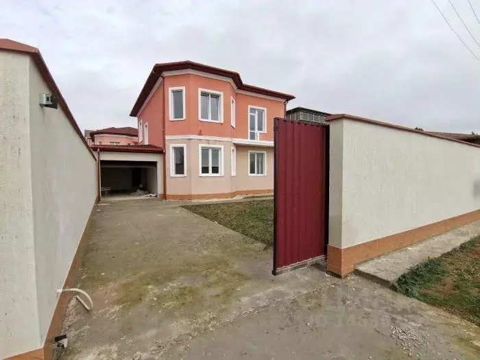 Дом в Крым, Сакский район, с. Уютное ул. Голубая Волна (172 м) - Фото 0