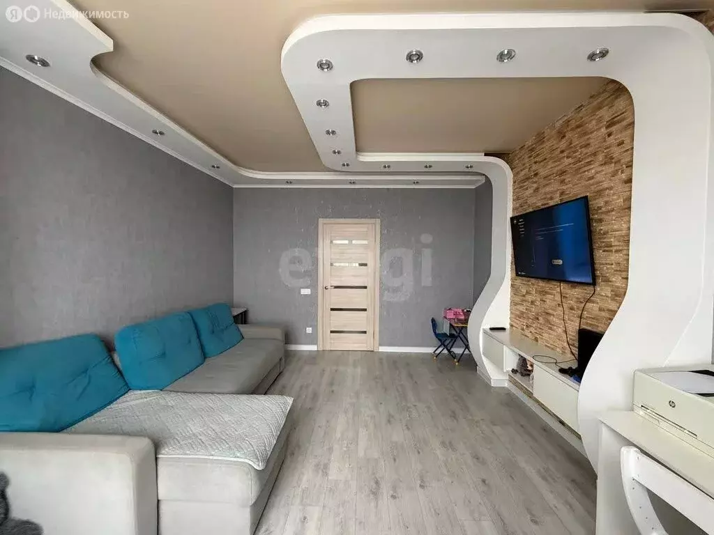 2-комнатная квартира: Симферополь, Камская улица, 31 (67.9 м) - Фото 1