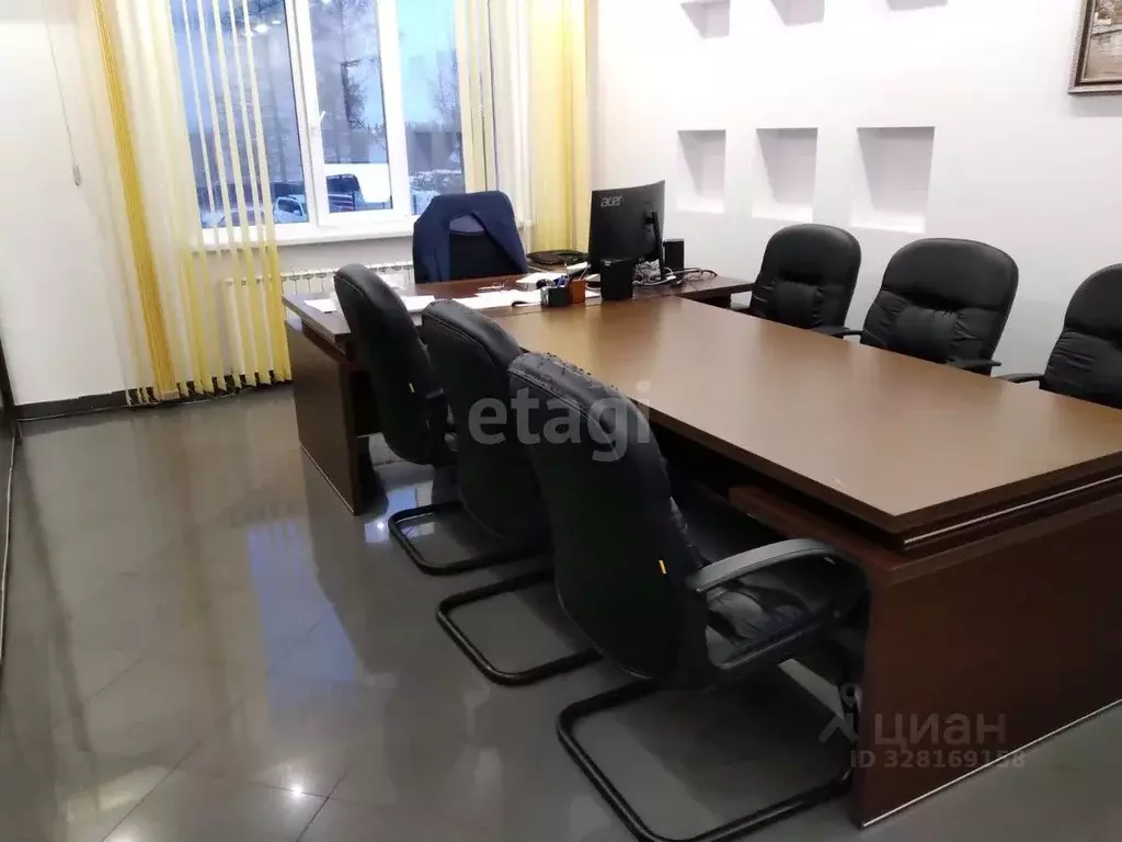 Офис в Ямало-Ненецкий АО, Новый Уренгой Набережная ул., 47А (298 м) - Фото 1