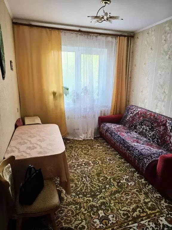 Комната Омская область, Омск ул. 10 лет Октября, 105 (11.0 м) - Фото 2