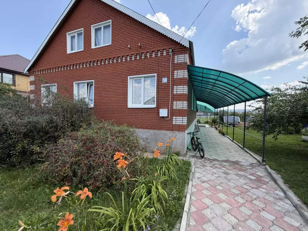 Дом в Башкортостан, Благоварский район, с. Языково  (110 м) - Фото 1
