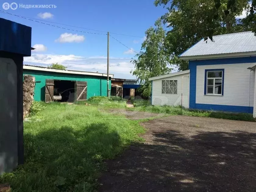 Дом в Абатский район, село Быструха (106.1 м) - Фото 0