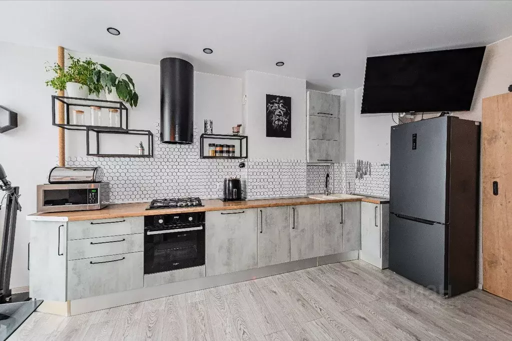 3-к кв. Калининградская область, Калининград ул. Олега Кошевого, 15 ... - Фото 1