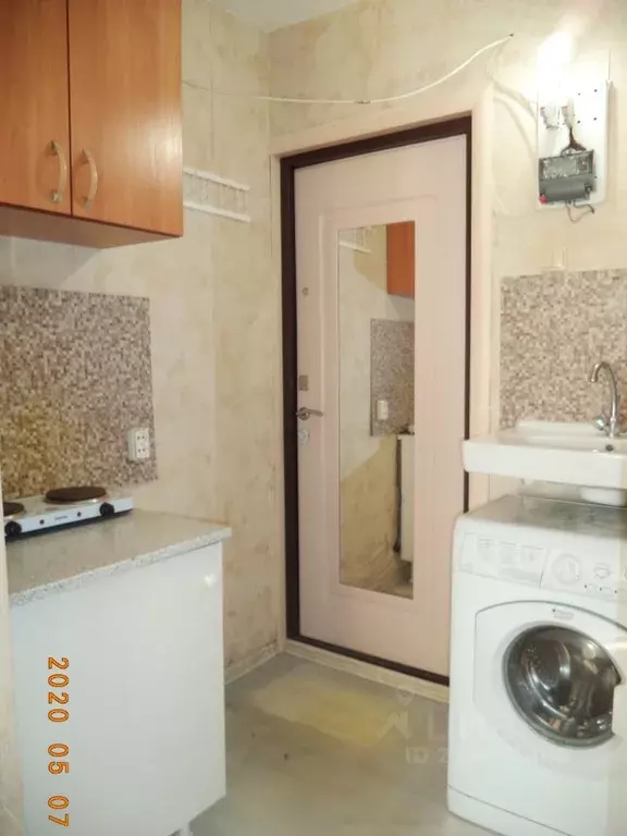 Комната Тюменская область, Тюмень проезд Геологоразведчиков, 48 - Фото 1