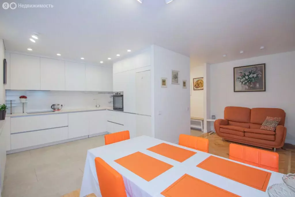 3-комнатная квартира: Екатеринбург, улица Бажова, 55 (144 м) - Фото 1