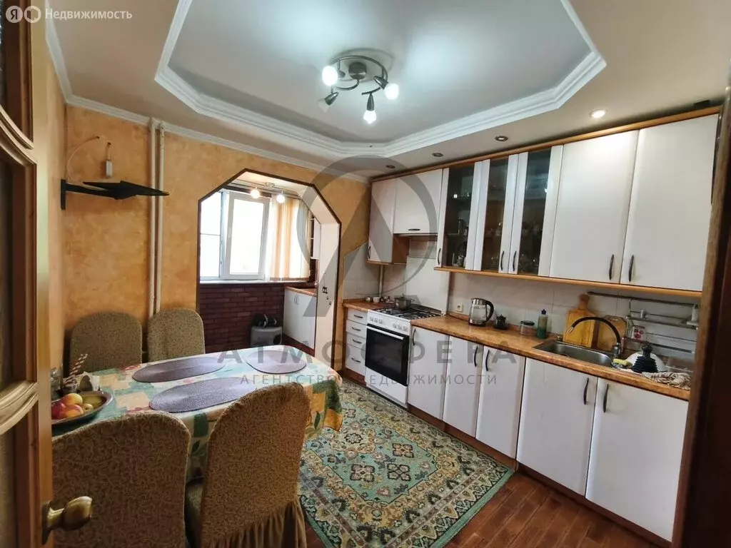 3-комнатная квартира: Туапсе, Ленинградская улица, 11К1 (66.7 м) - Фото 1