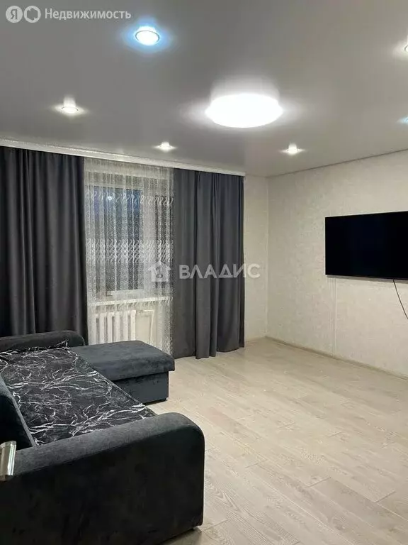 3-комнатная квартира: Мариинский, микрорайон Лазурный, Лазурная улица, ... - Фото 1