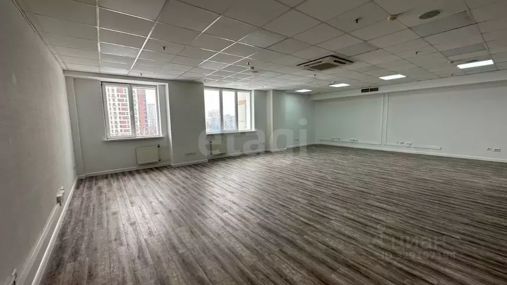 Офис в Новосибирская область, Новосибирск Советская ул., 4А (900 м) - Фото 1