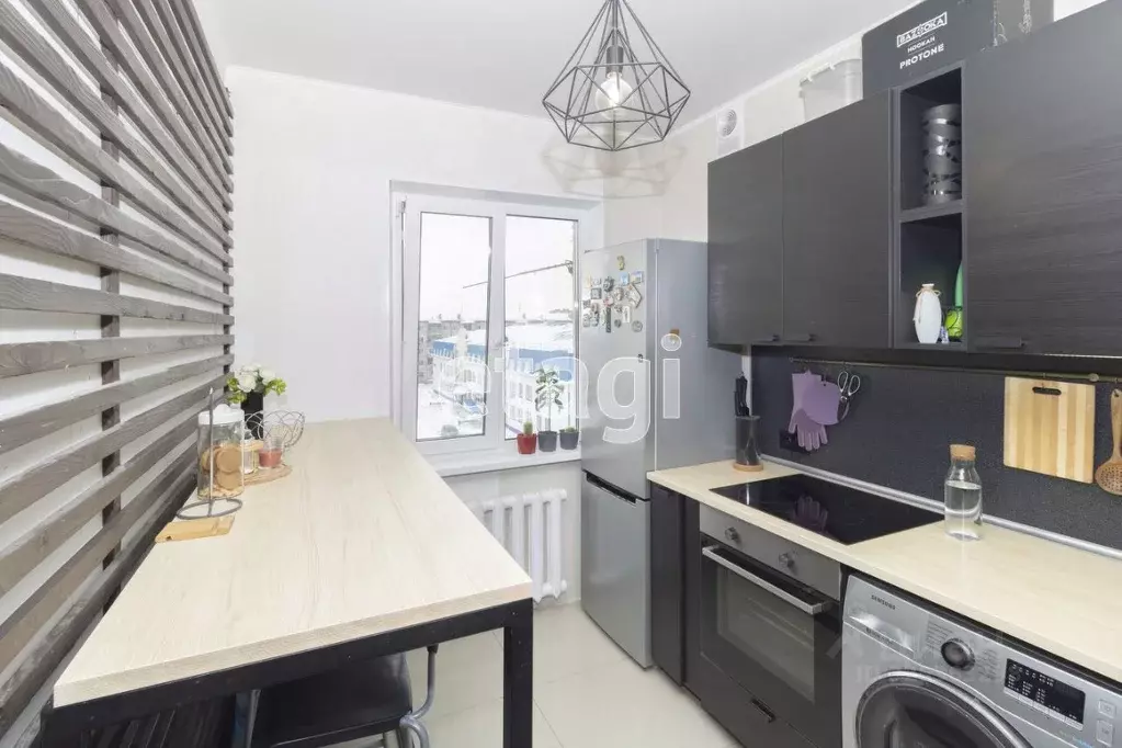 3-к кв. Тюменская область, Тюмень ул. Жуковского, 90 (59.0 м) - Фото 1