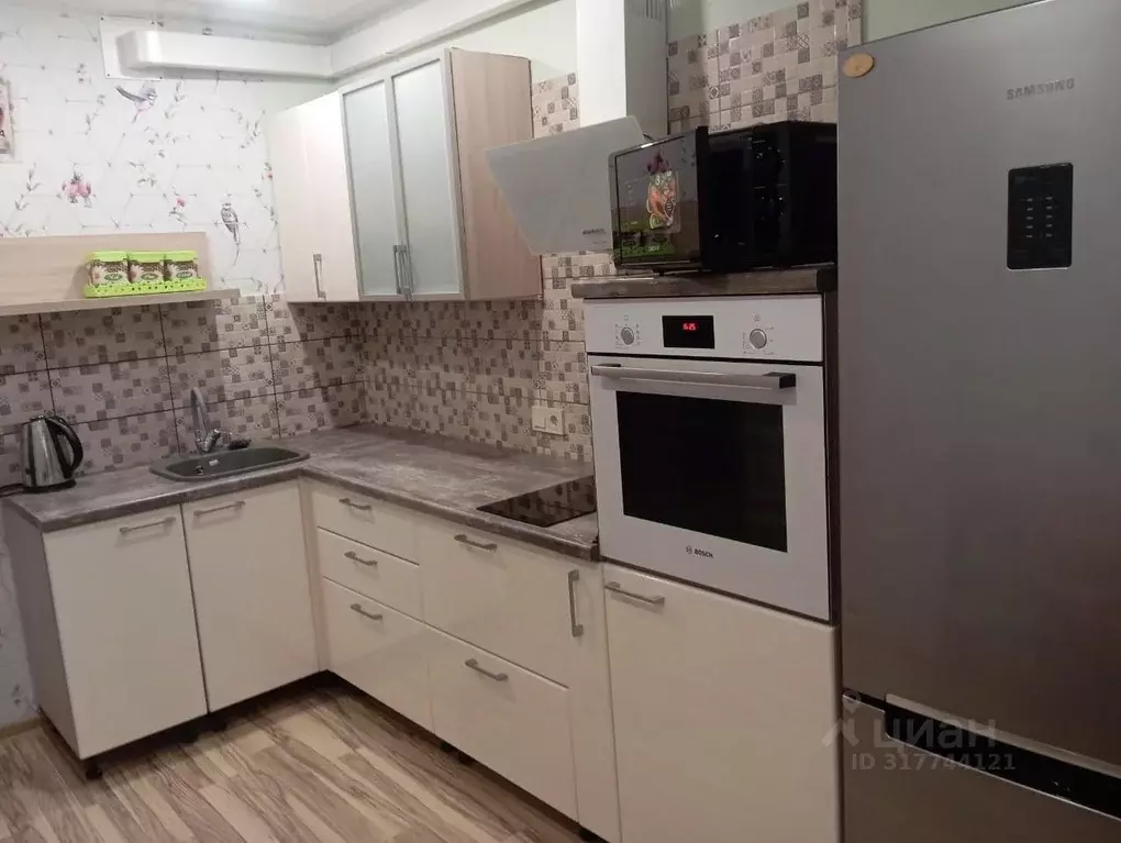 2-к кв. Удмуртия, Ижевск ул. Е.М. Кунгурцева, 6 (49.0 м) - Фото 0