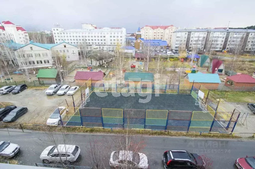 3-к кв. Ханты-Мансийский АО, Ханты-Мансийск Пионерская ул., 27 (61.3 ... - Фото 0