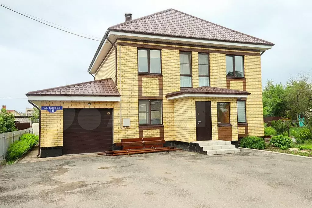 Дом 209,5 м на участке 12,5 сот. - Фото 0
