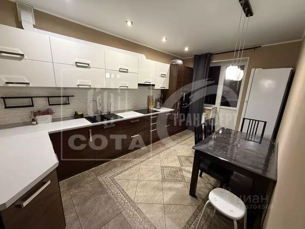 2-к кв. Воронежская область, Воронеж ул. Ворошилова, 1Г (76.0 м) - Фото 2