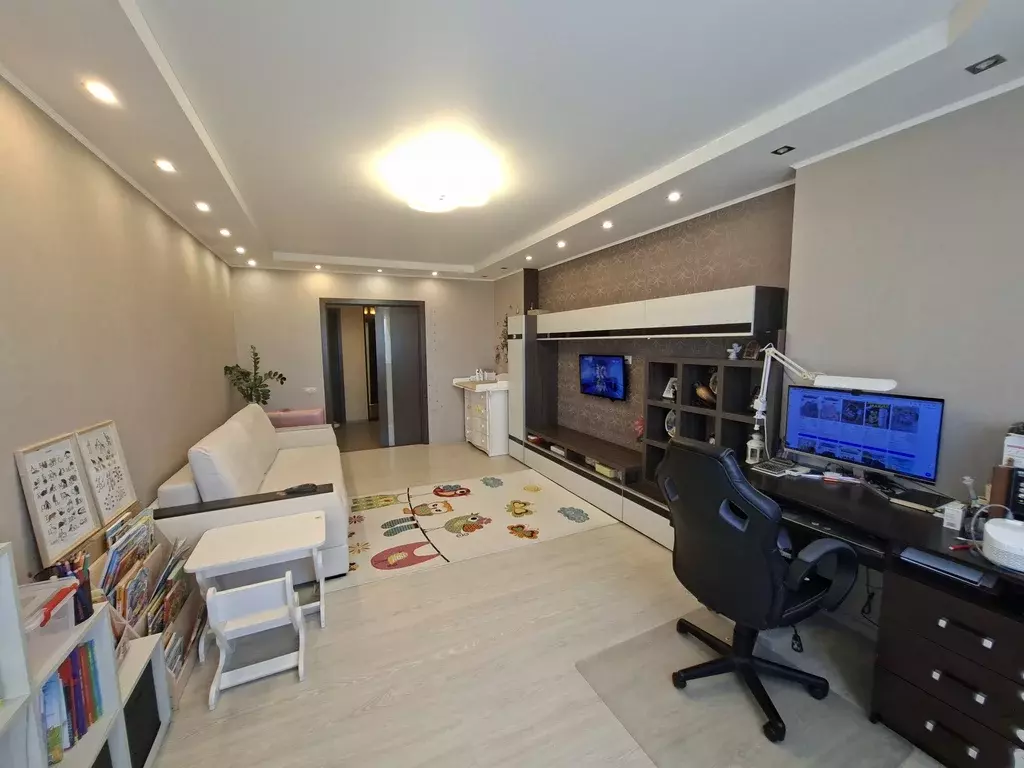Продаётся 2-к квартира, 77.6 м - Фото 1