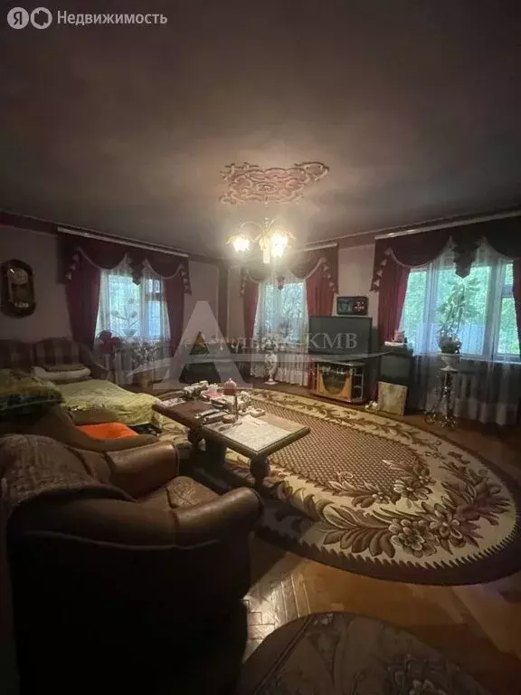 Дом в Зеленокумск, улица Пугачёва (90 м) - Фото 1