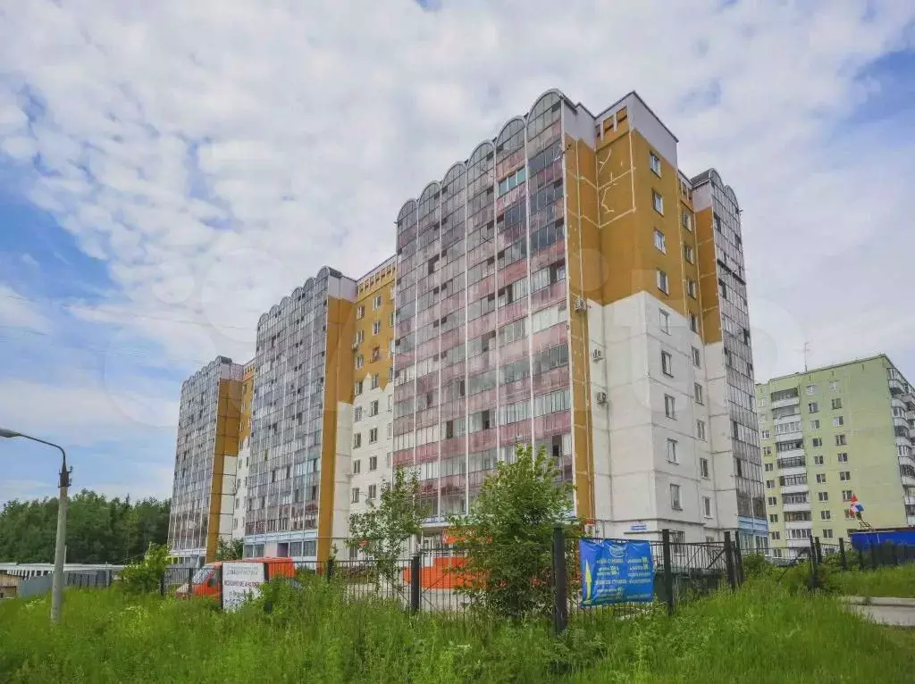 Комната 33,6 м в 3-к., 9/10 эт. - Фото 0