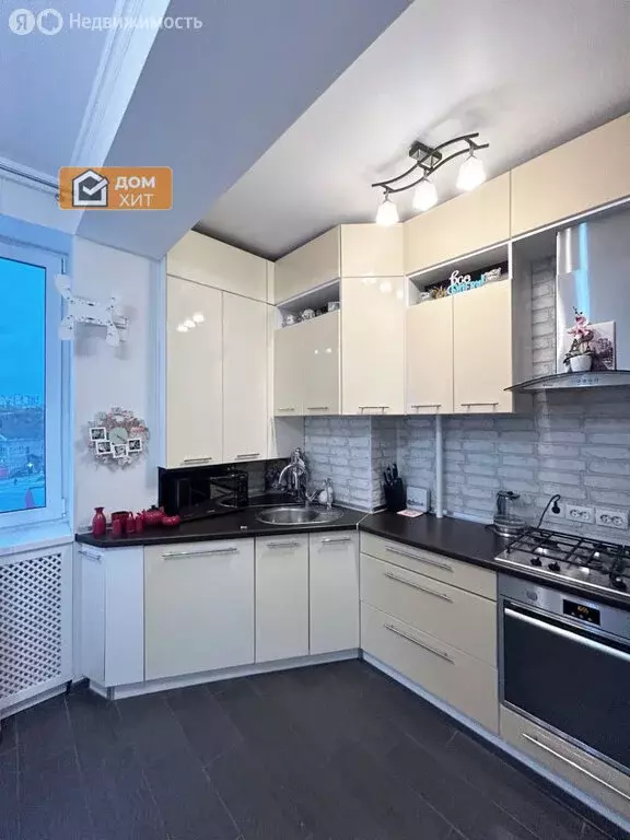 3-комнатная квартира: Симферополь, Балаклавская улица, 41А (64.1 м) - Фото 1