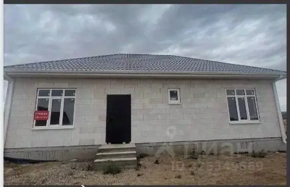 Дом в Астраханская область, Приволжский район, с. Карагали Главная ... - Фото 1