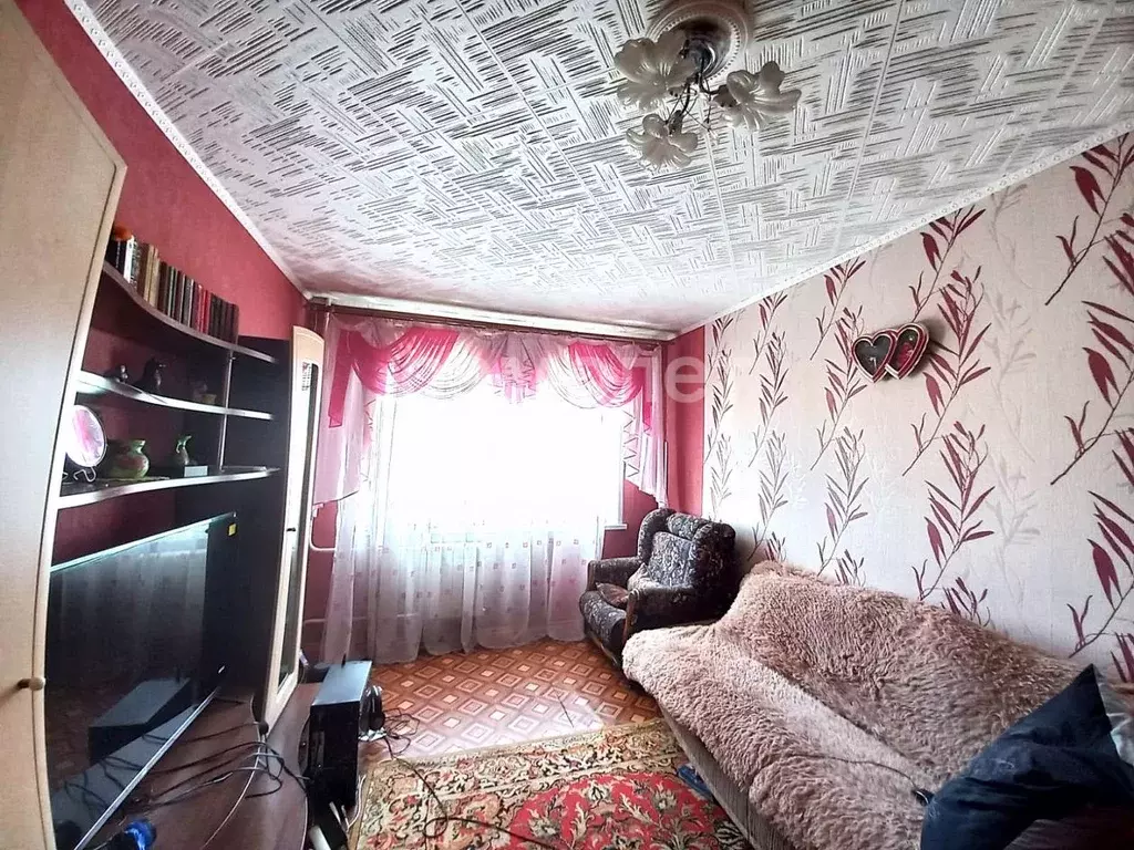 3-к кв. Алтайский край, Заринск ул. Металлургов, 7/4 (63.1 м) - Фото 0